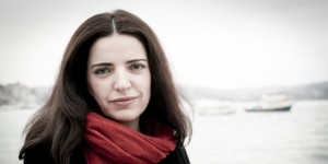 Bajan-Matur-her-seyi-merkezinde-siir-var_848242922